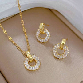 Stainless Steel Set Halskette & Ohrringe  18 Karat vergoldet