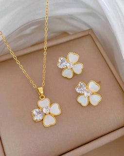 Stainless Steel Set Halskette & Ohrringe "White Flower" 18 Karat vergoldet
