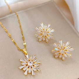 Stainless Steel Set Halskette & Ohrringe "Diamond Flower" 18 Karat vergoldet